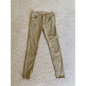 Levi’s 720 High Rise Super Skinny Jean